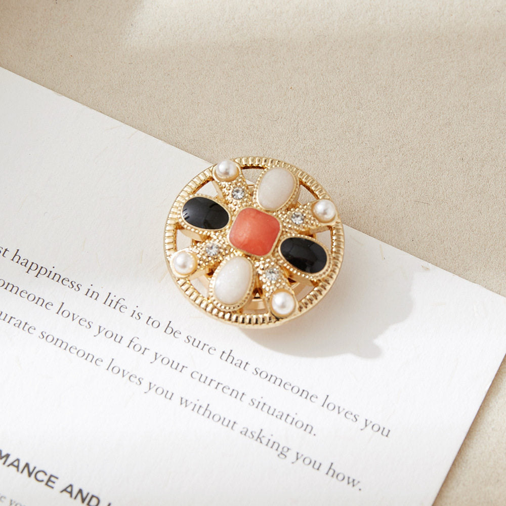 Pearl Accent Round Button Cover
