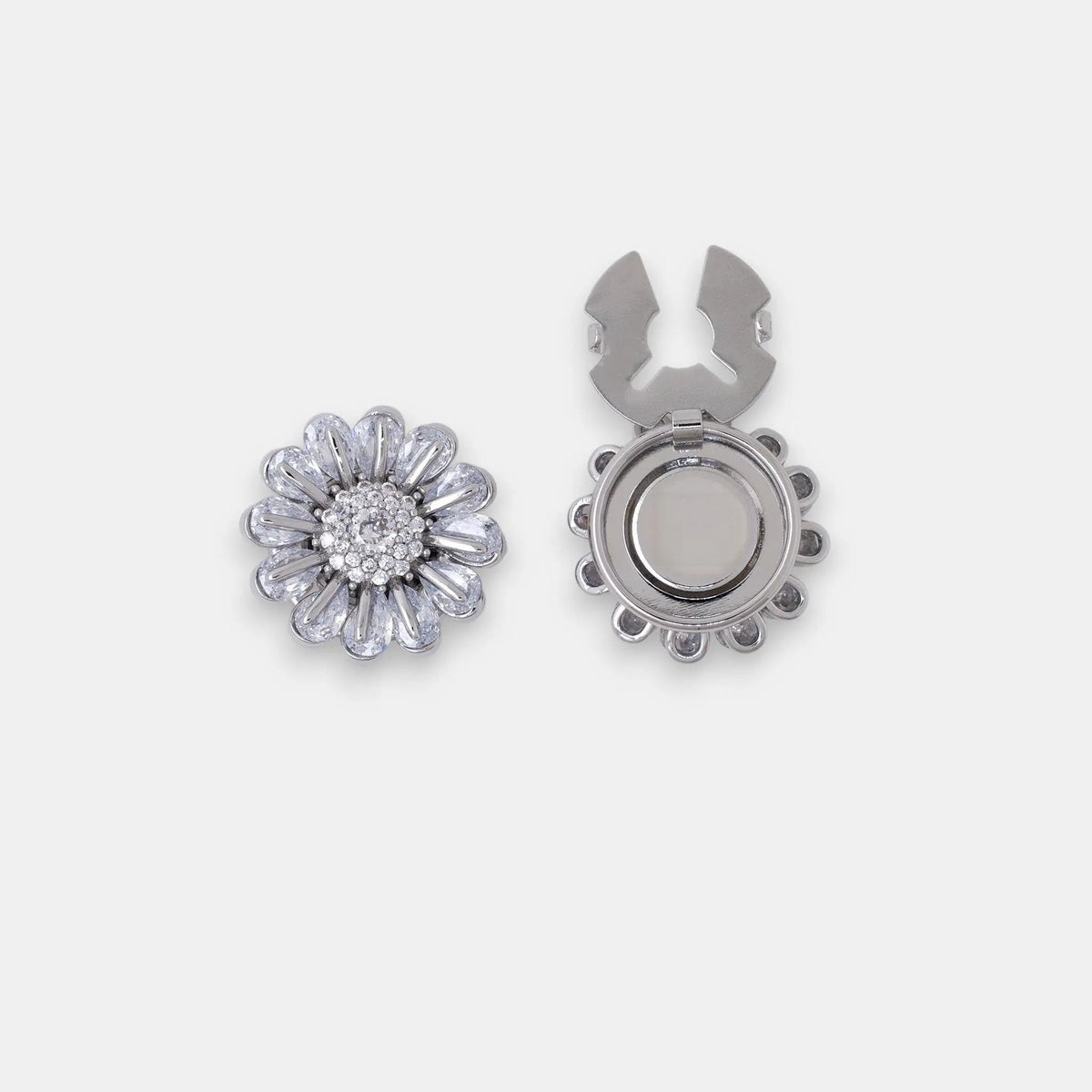 Bellis Button Cover
